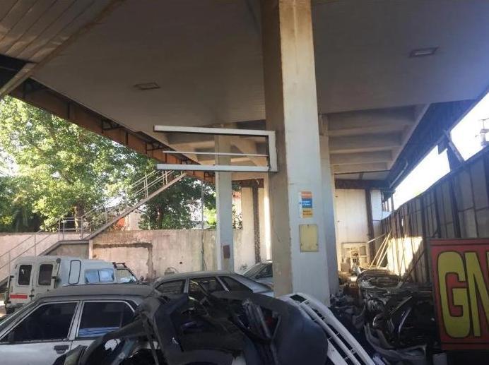 Estación de Servicio en Importante Esquina con 98 m en Ituzaingó 4