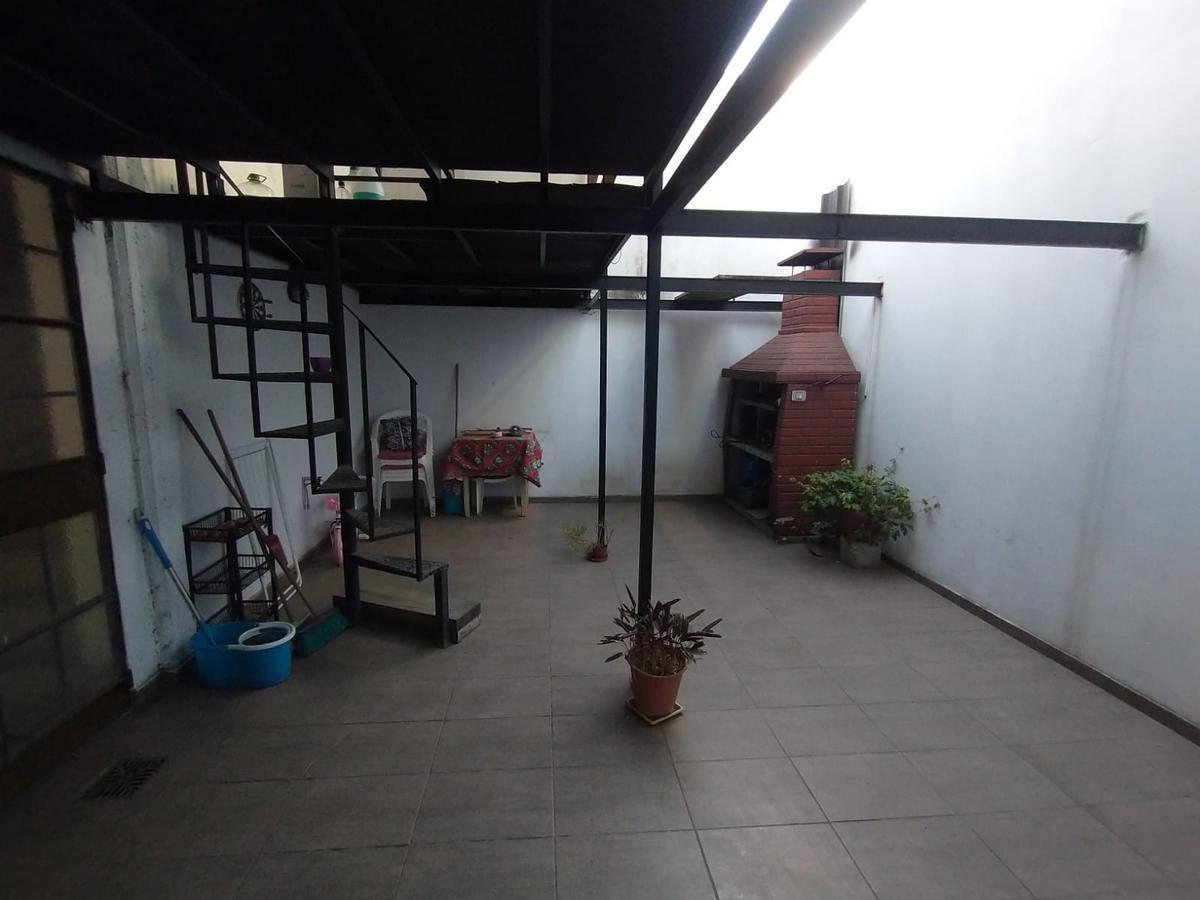 Ph de 3 ambientes al frente en 2 plantas