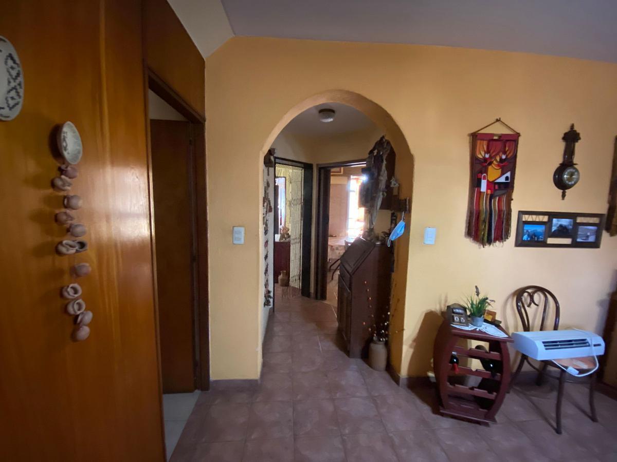 Foto de Casa estilo chalet en excelente ubicación en Morón, imagen 5