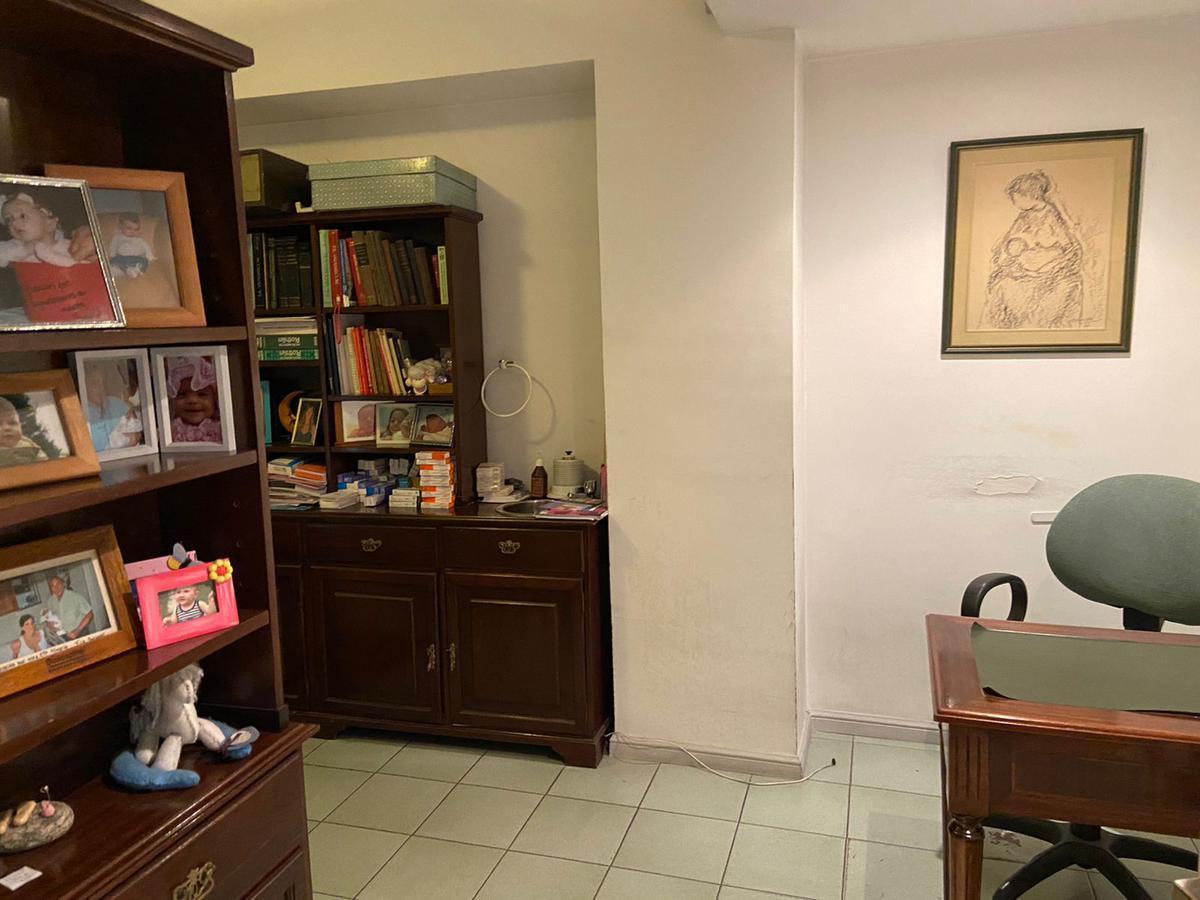 Piso en Planta Baja de 6 Ambientes en Morón Centro 5