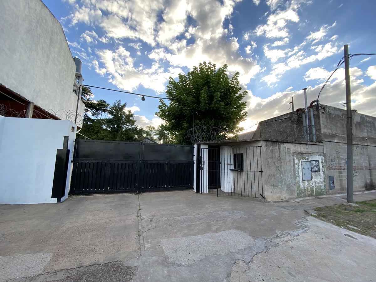 Excelente Establecimiento Industrial con 3.600 m² 3
