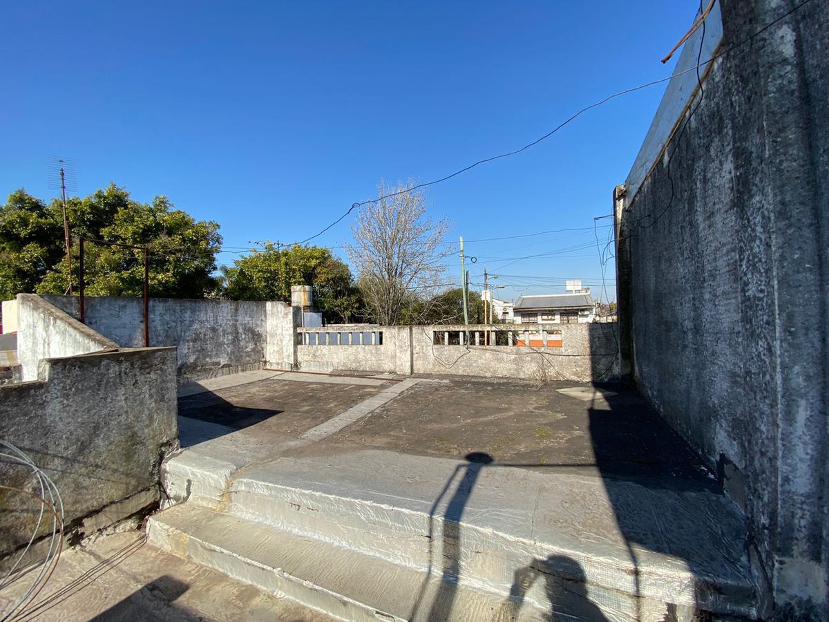2 Casas Construidas con 400 m² en Zona Industrial 5