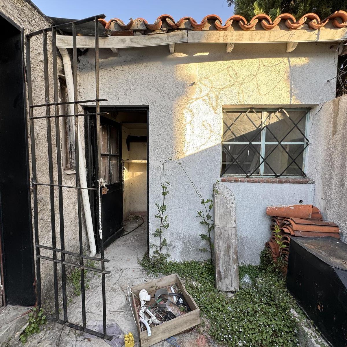 Casa Dividida en Excelente Zona de Ituzaingó Sur 4