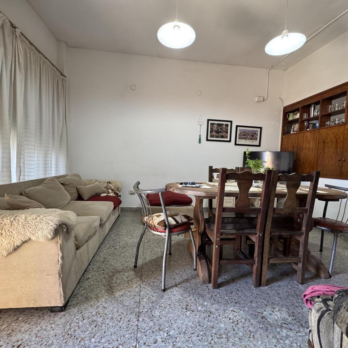 Foto de Casa de 3 ambientes con posibilidad de construir en Morón Sur, imagen 3