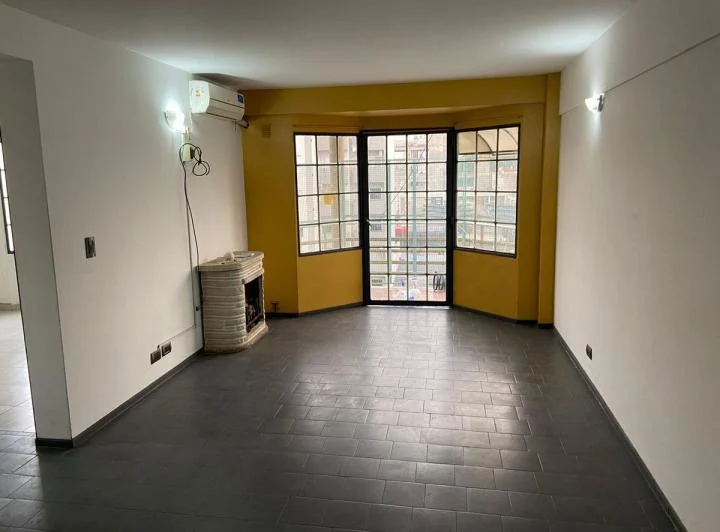 Departamento de 2 ambientes en Morón Sur 3
