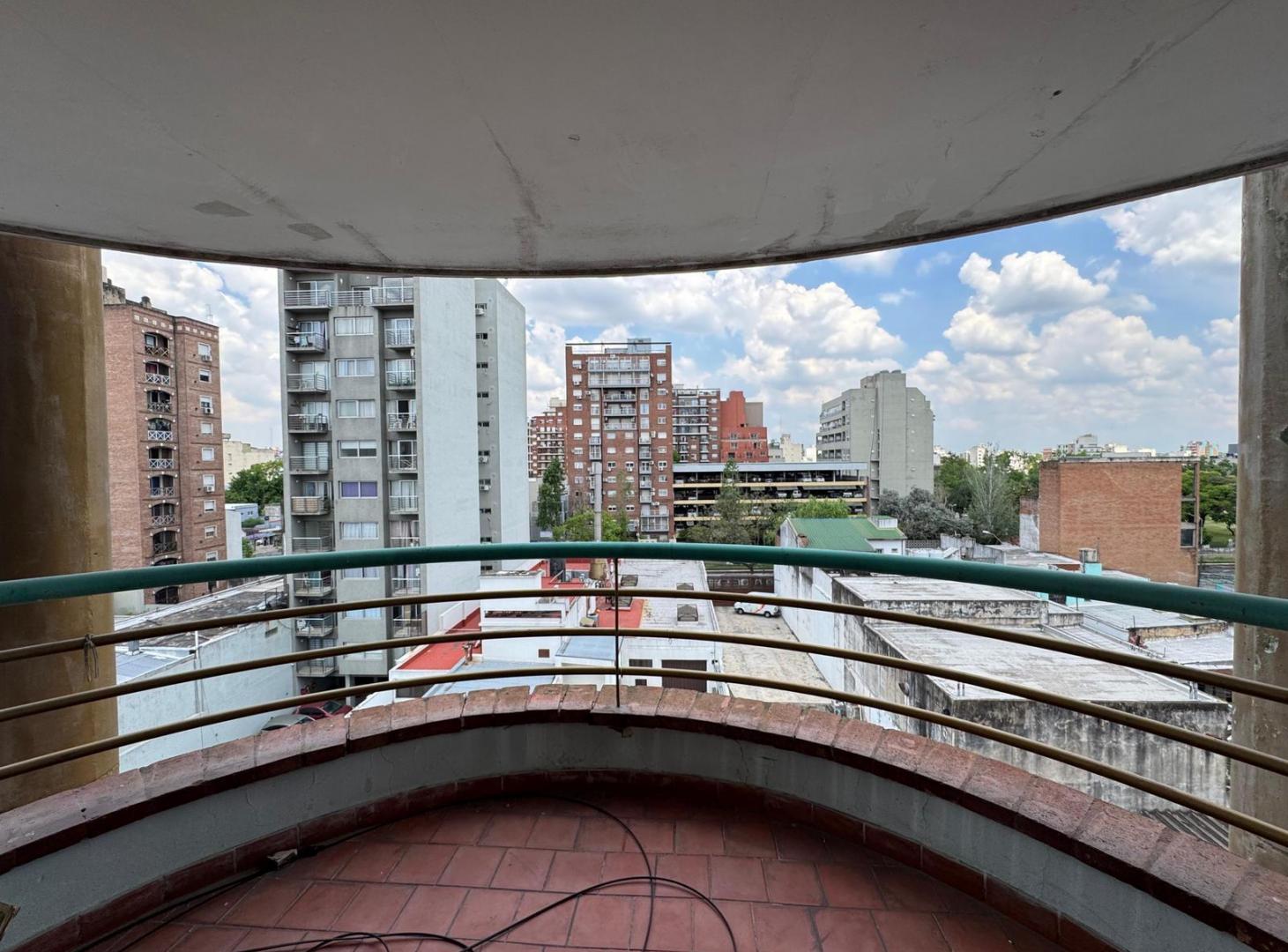 Foto de Departamento monoambiente con balcón amplio en Morón Norte, imagen 1