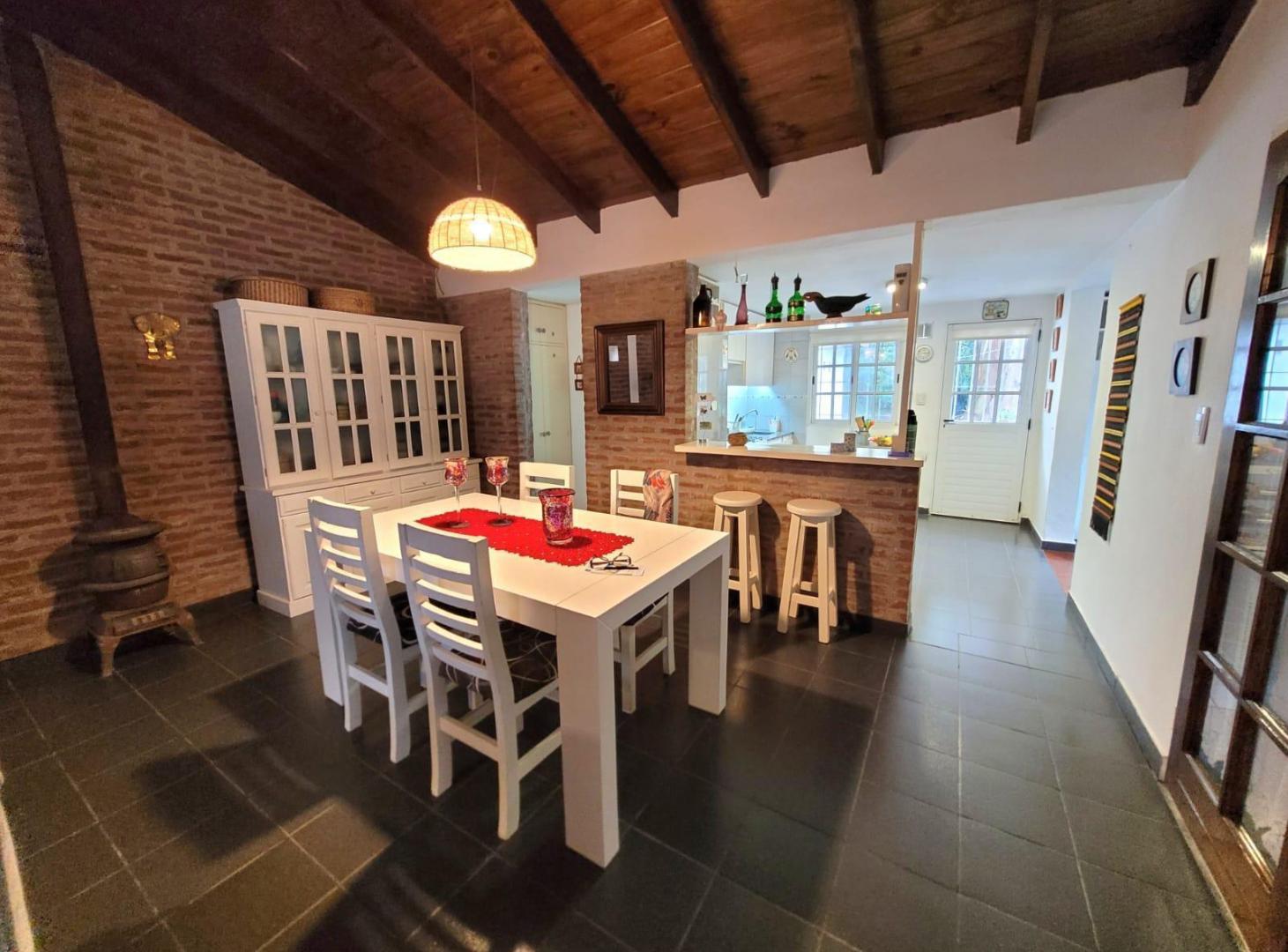 Foto de Impecable casa en barrio Santa Celina, imagen 4