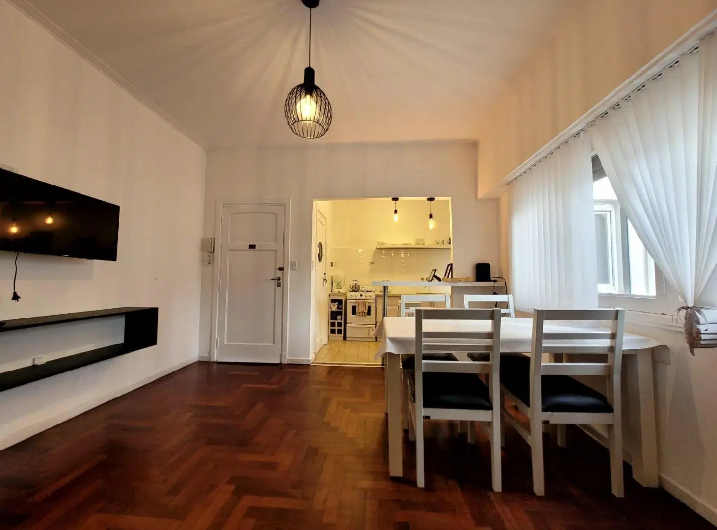 OPORTUNIDAD!! Departamento de 3 Ambientes con dependencia a metros de Plaza Colon 1
