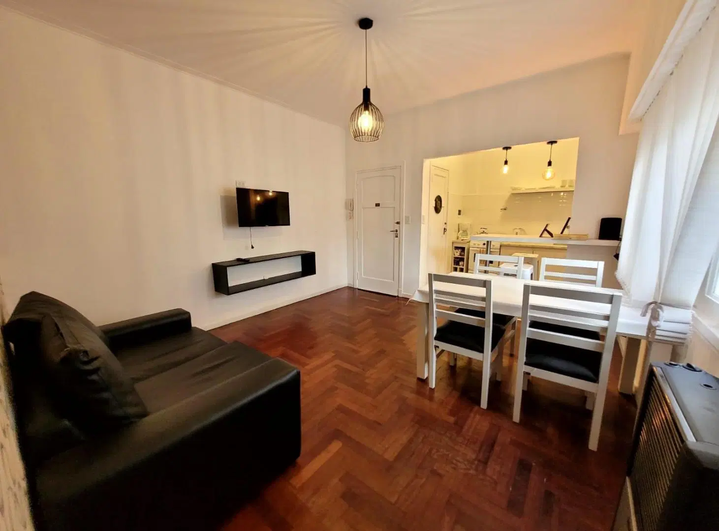OPORTUNIDAD!! Departamento de 3 Ambientes con dependencia a metros de Plaza Colon 5