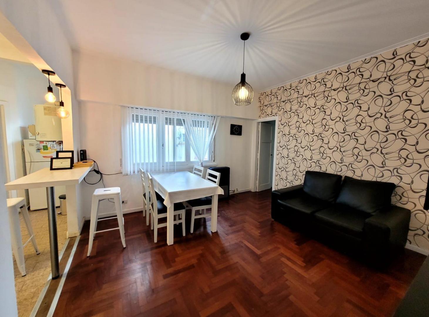 OPORTUNIDAD!! Departamento de 3 Ambientes con dependencia a metros de Plaza Colon