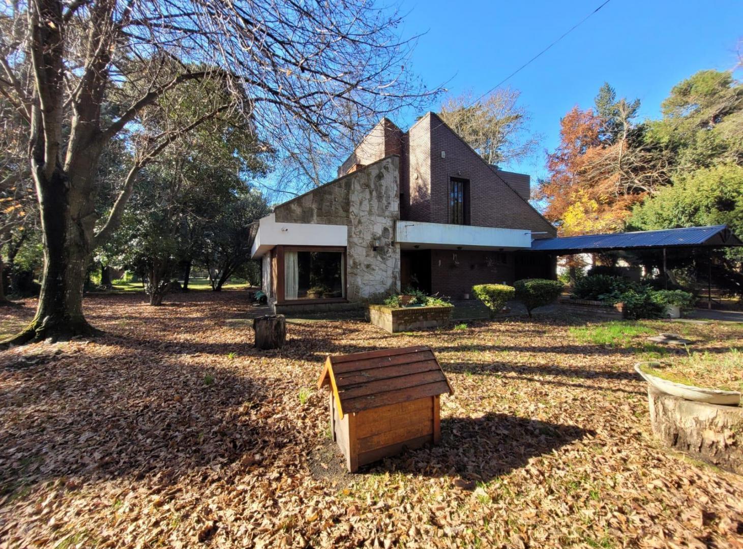 Foto de Excelente casa en venta en Bosque Peralta Ramos, imagen 1