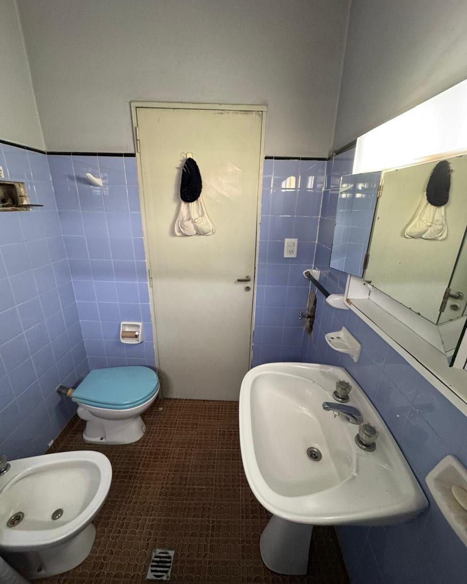 Casa en Venta de 4 Ambientes en Berazategui 3