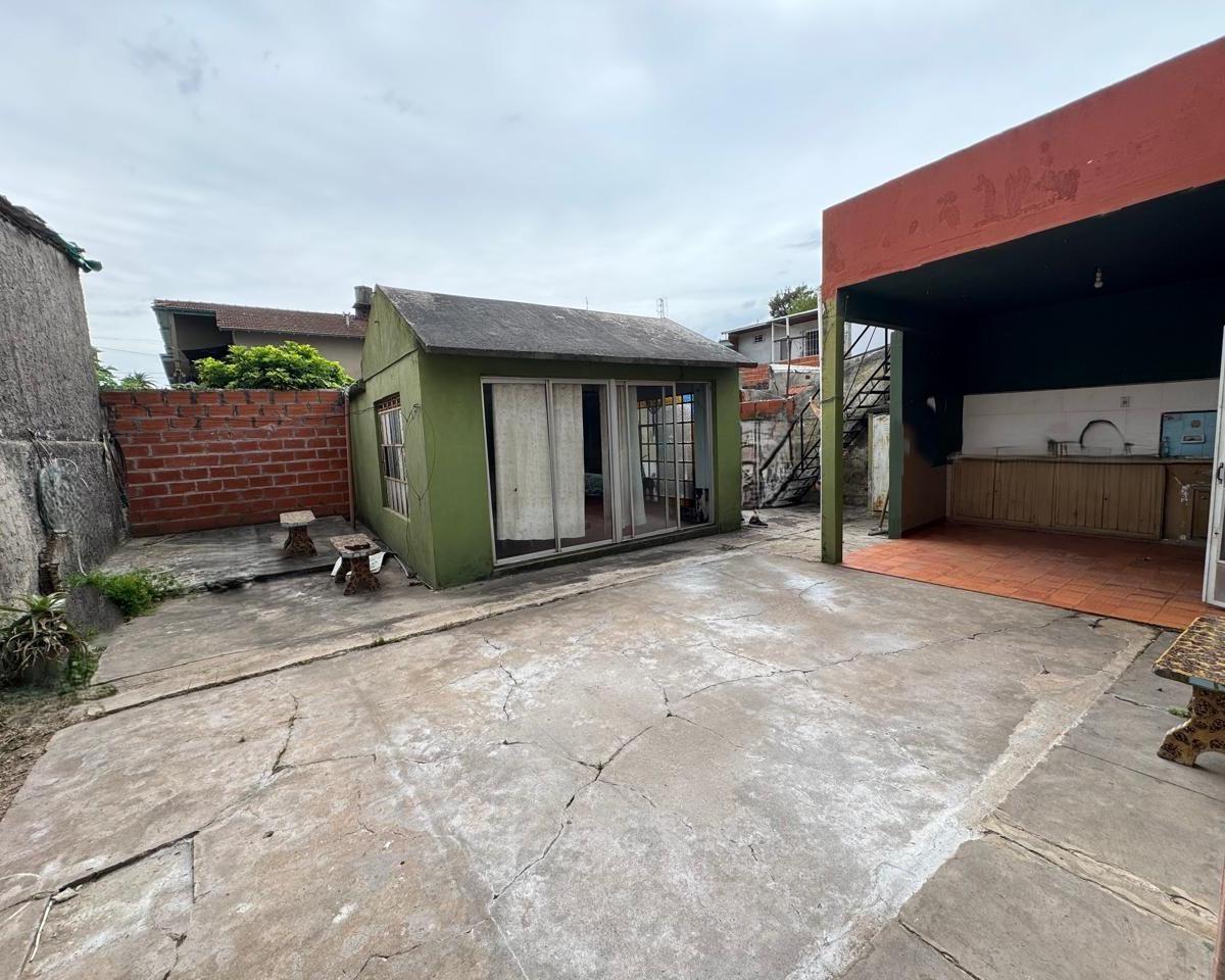 Casa en Venta de 4 Ambientes en Berazategui 4