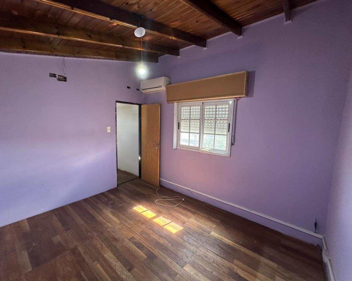 Departamento en Venta de 3 Ambientes en Berazategui 2