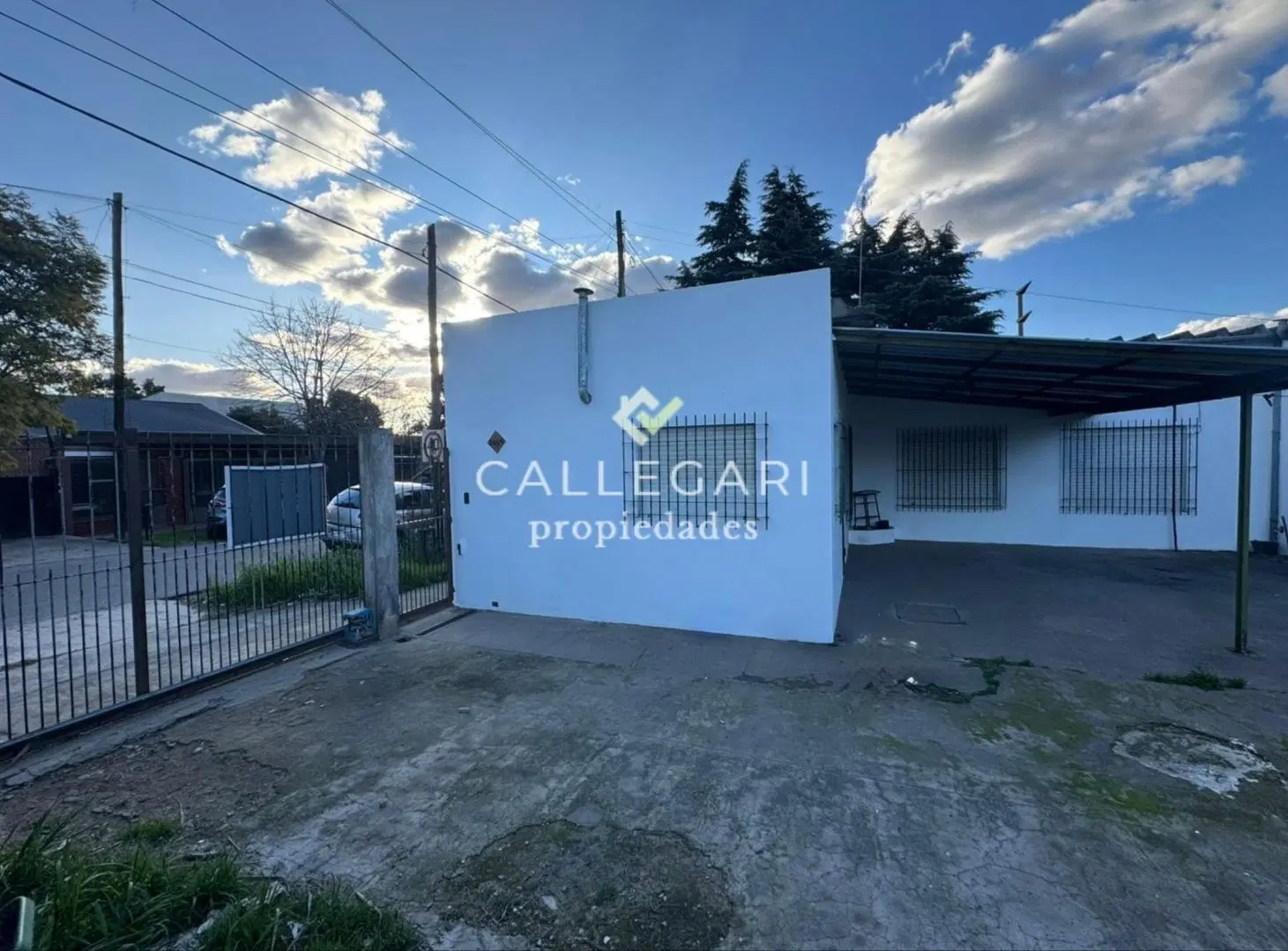 Casa 3 ambientes con Parque en venta - Berazategui 1