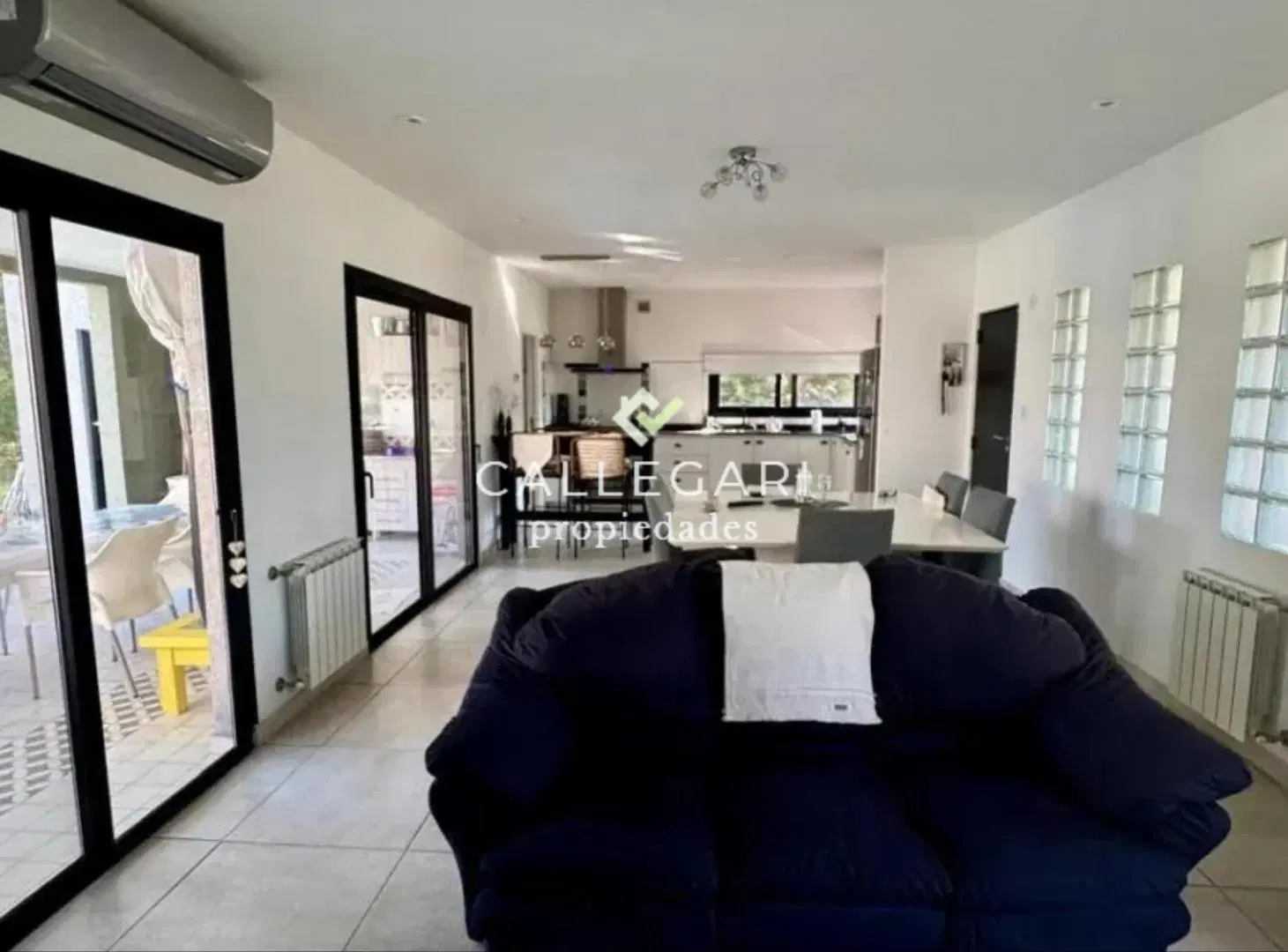 Casa 4 ambientes con Pileta en venta - Club De Campo La Cándida - ¡APTO A CÉDITO! ¡PERMUTA! 2