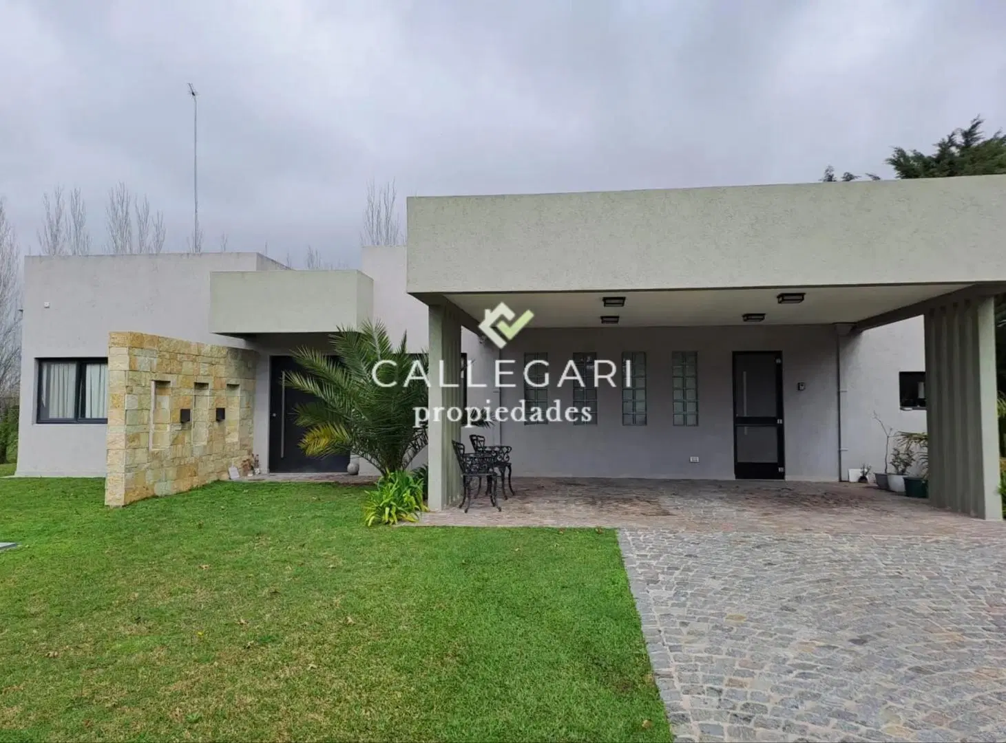 Casa 4 ambientes con Pileta en venta - Club De Campo La Cándida - ¡APTO A CÉDITO! ¡PERMUTA! 4