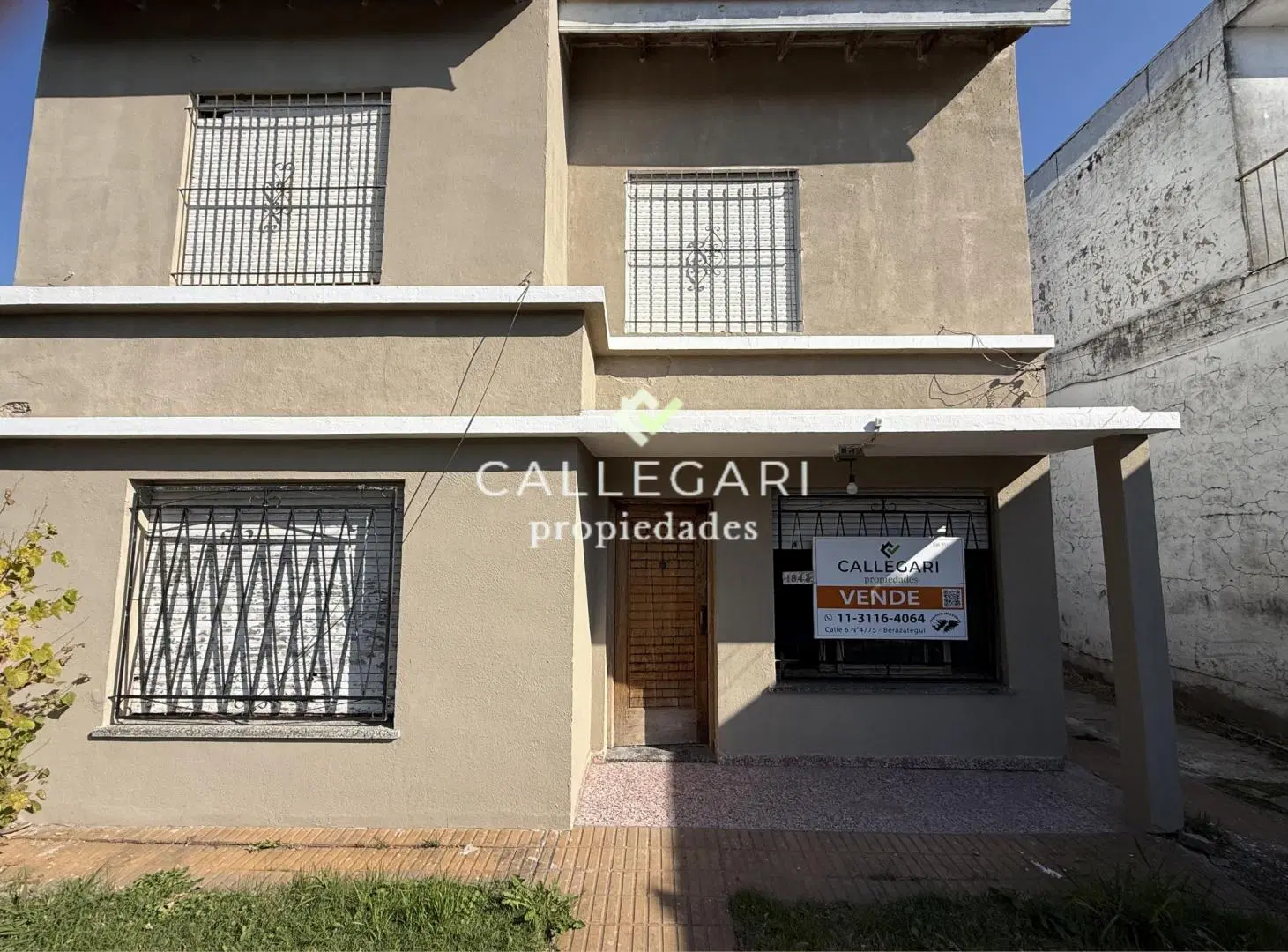 Casa 5 ambientes con Parque en venta - Berazategui - ¡PERMUTA! 1