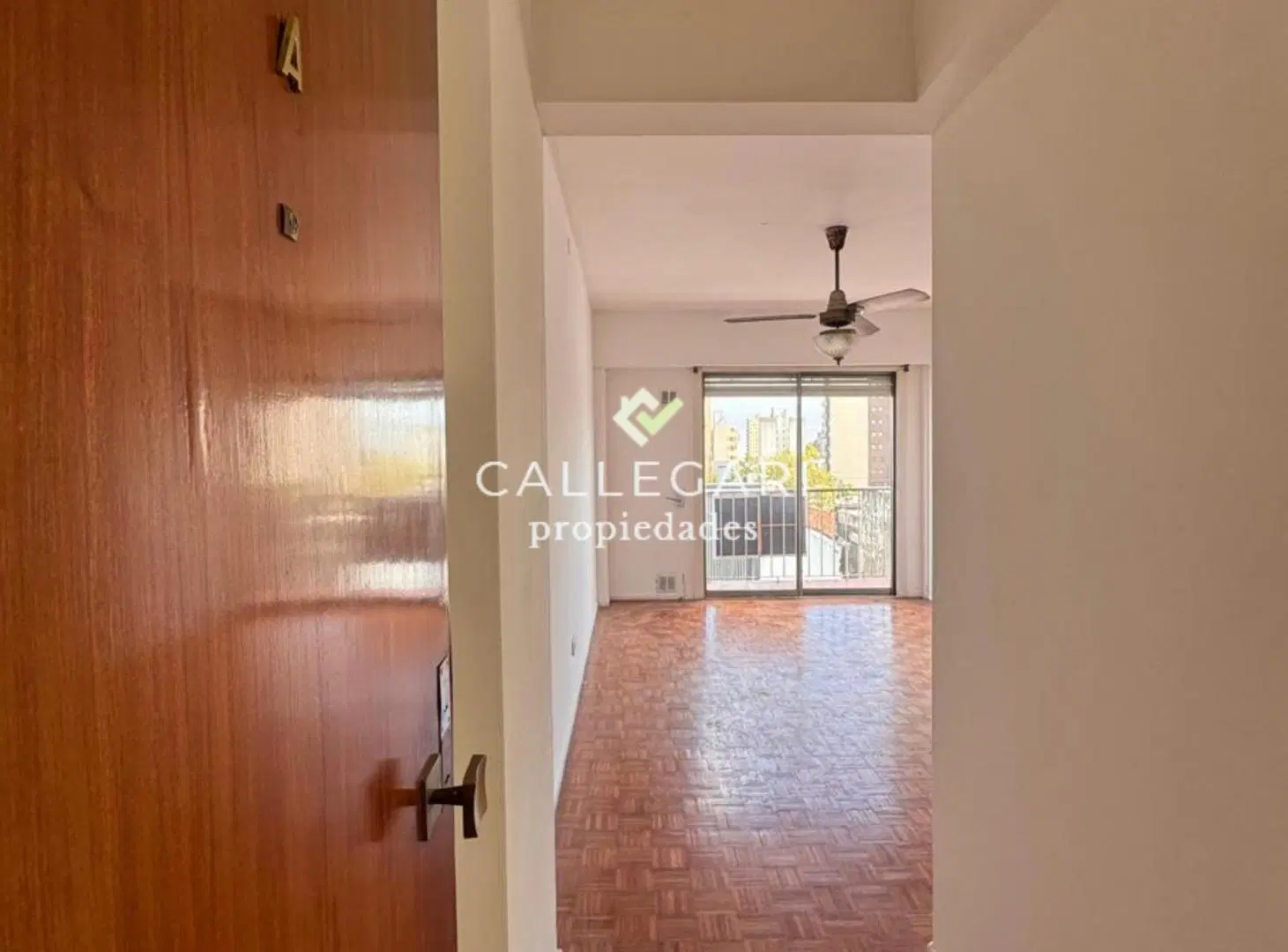Departamento 3 ambientes con Cochera en venta - Berazategui Centro 2
