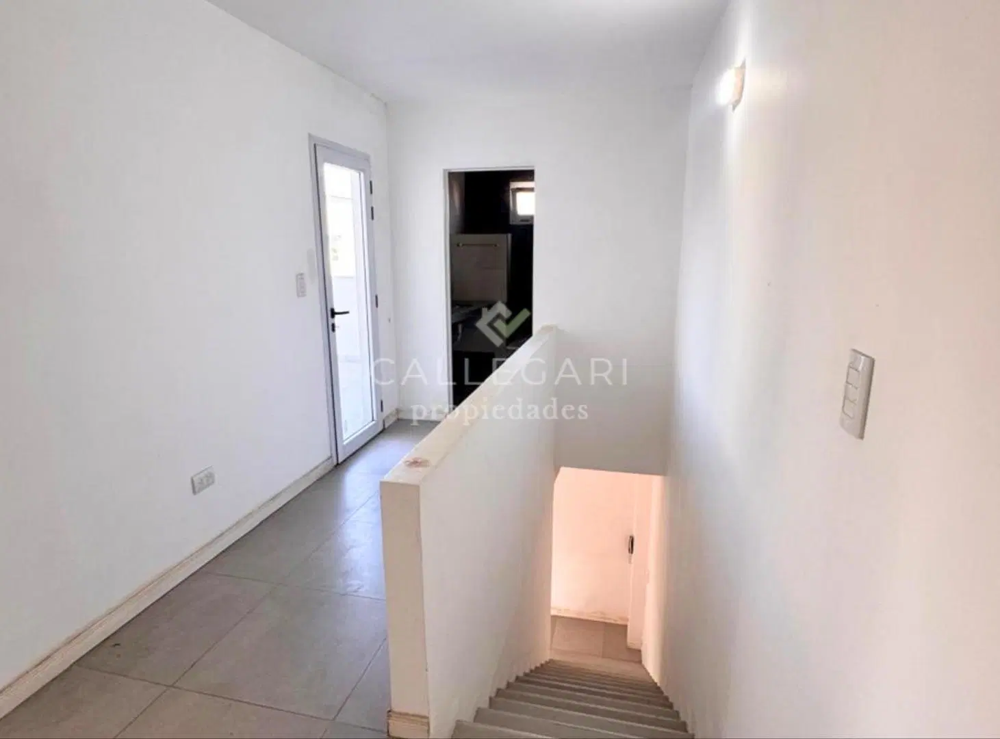 Duplex 3 ambientes con Cochera en alquiler - Ranelagh 4