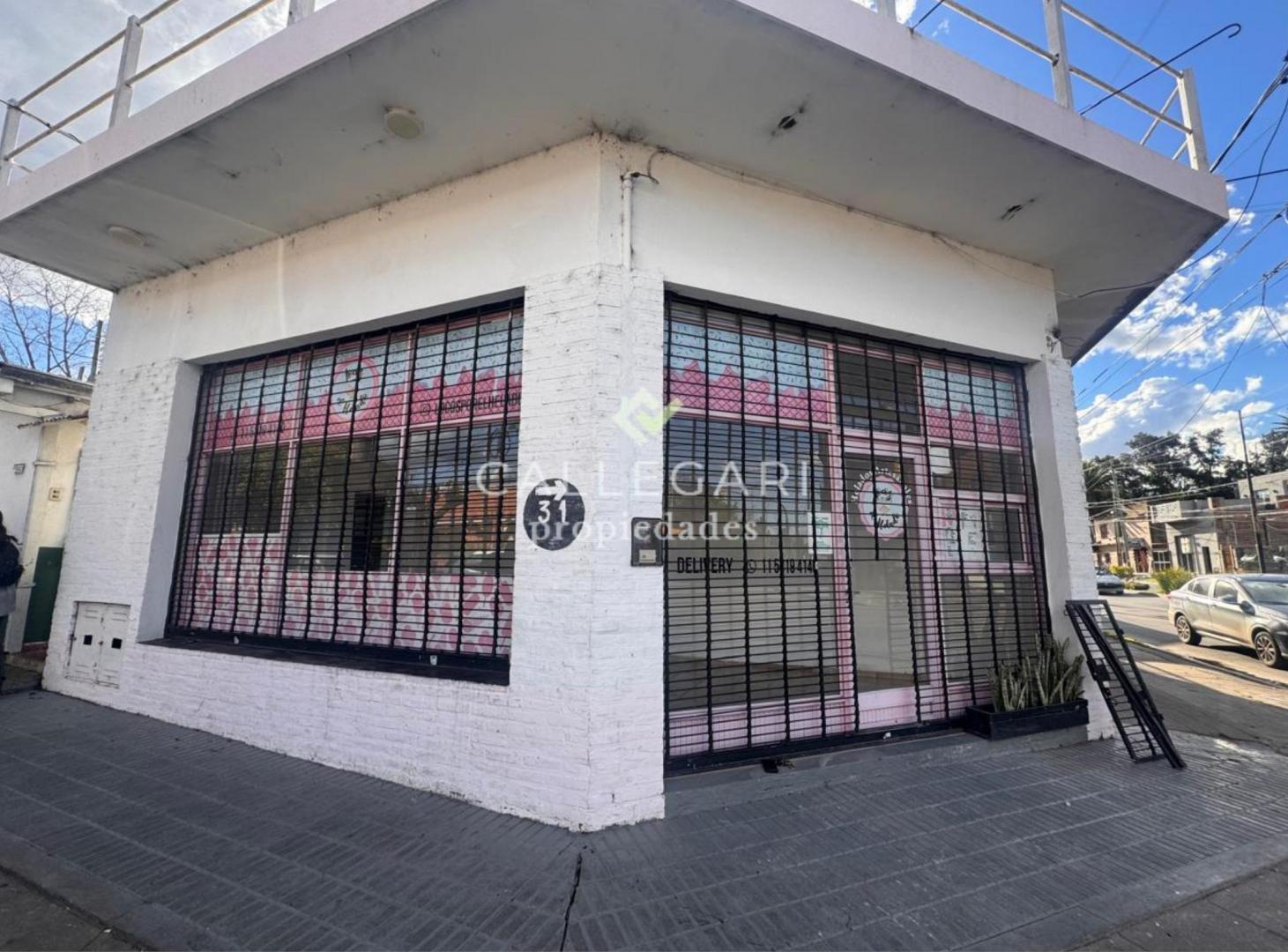 Foto de Local en alquiler sobre Av. Mitre - Berazategui, imagen 2