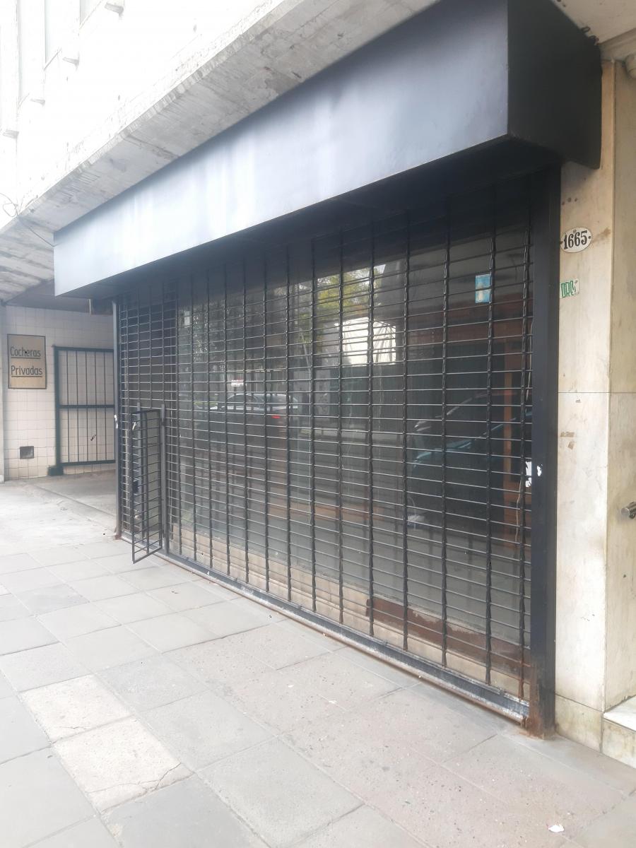 REGIO LOCAL 60 M2 FRENTE A PALACIO PIZZURNO EXCELENTE UBICACIÓN