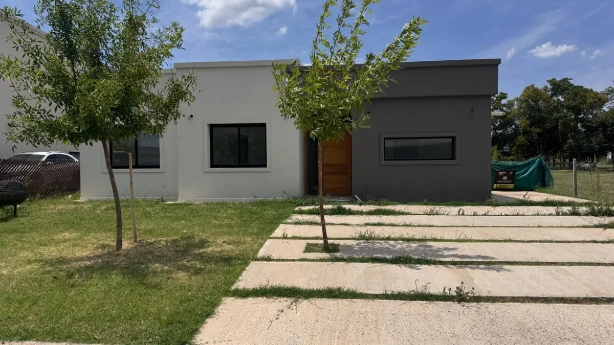 Casa en Santa Lucia, Pilar del este 2