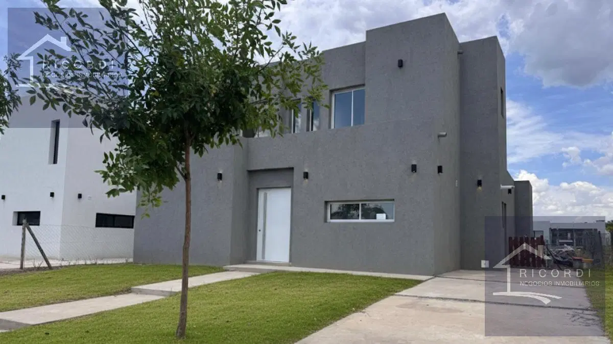 Casa en venta en Barrio Privado Santa Elisa, Pilar del Este. 1000 2