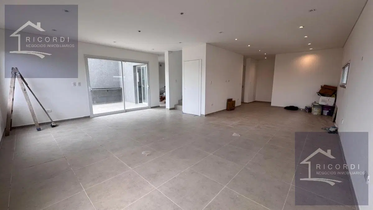 Casa en venta en Barrio Privado Santa Elisa, Pilar del Este. 1000 4