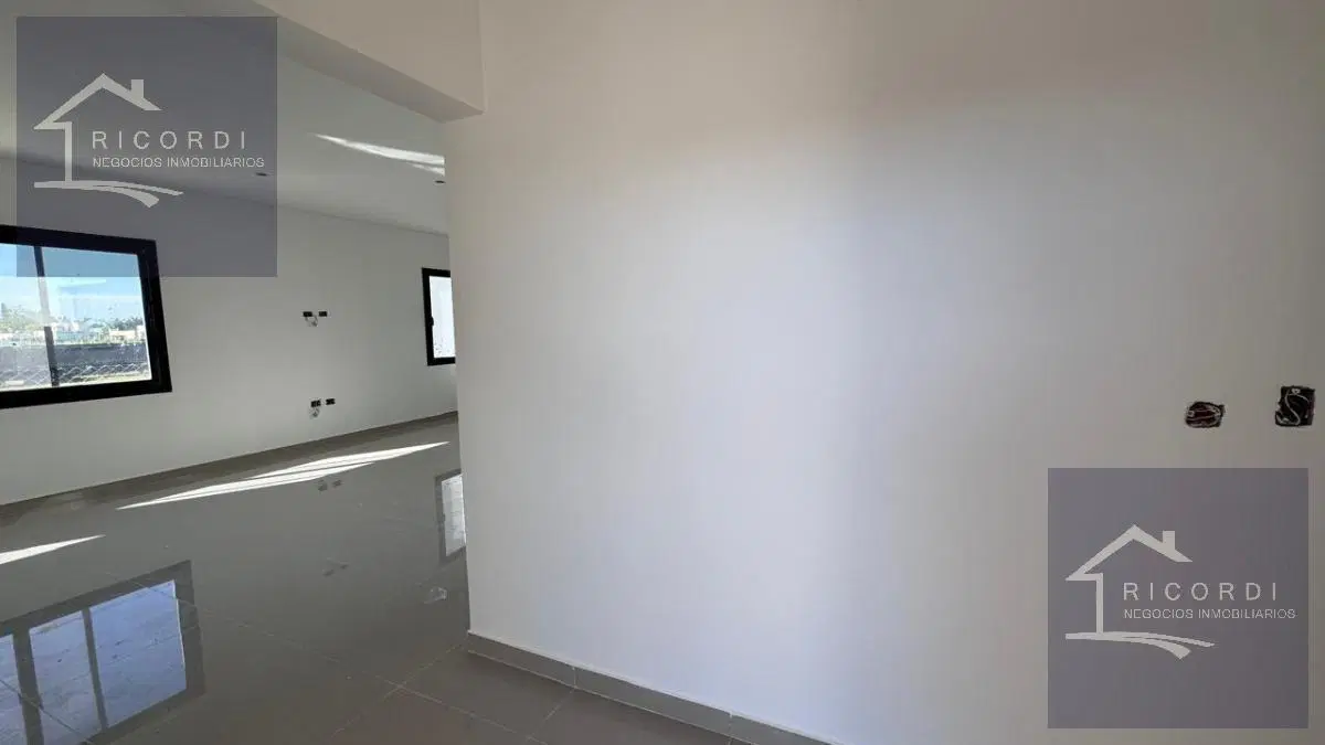 Casa en venta en Barrio Privado Santa Elisa, Pilar del Este. 5