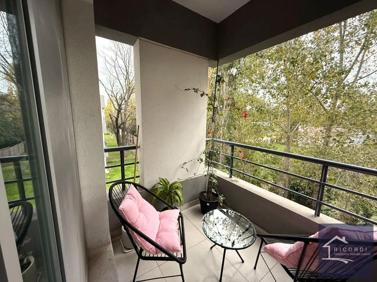 Departamento en VENTA 4 Ambientes vista Laguna 4