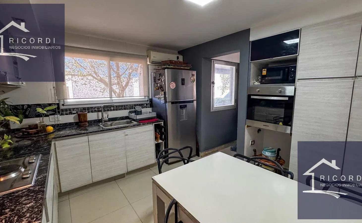 VENTA CASA de 5 DORMITORIOS EN ALTOS DE CAMPO GRANDE 4