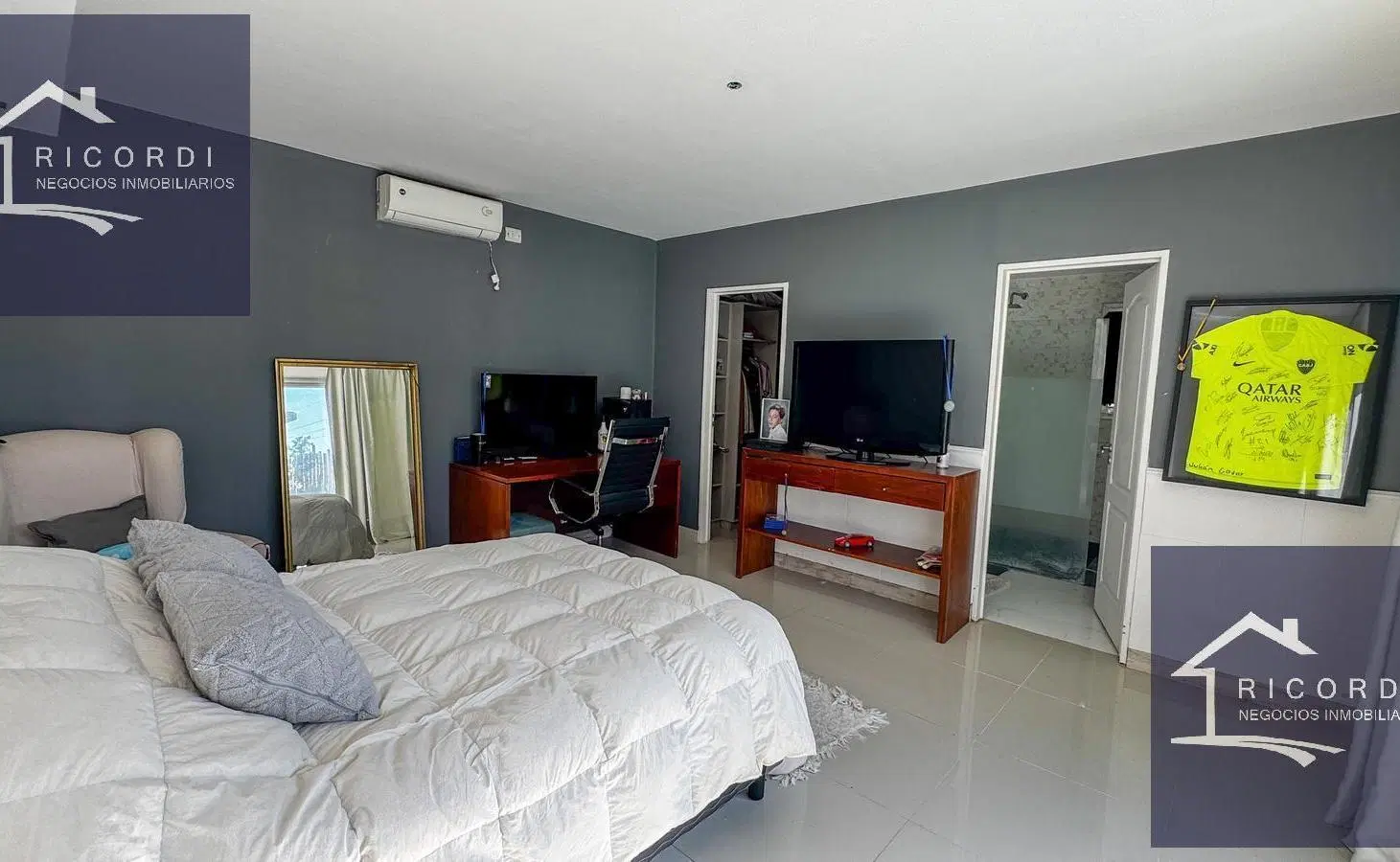 VENTA CASA de 5 DORMITORIOS EN ALTOS DE CAMPO GRANDE 1