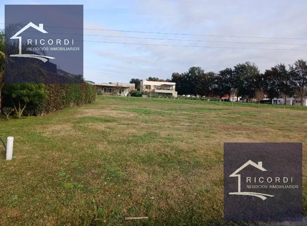 VENTA LOTE CENTRAL EN ALTOS DE CAMPO GRANDE 2