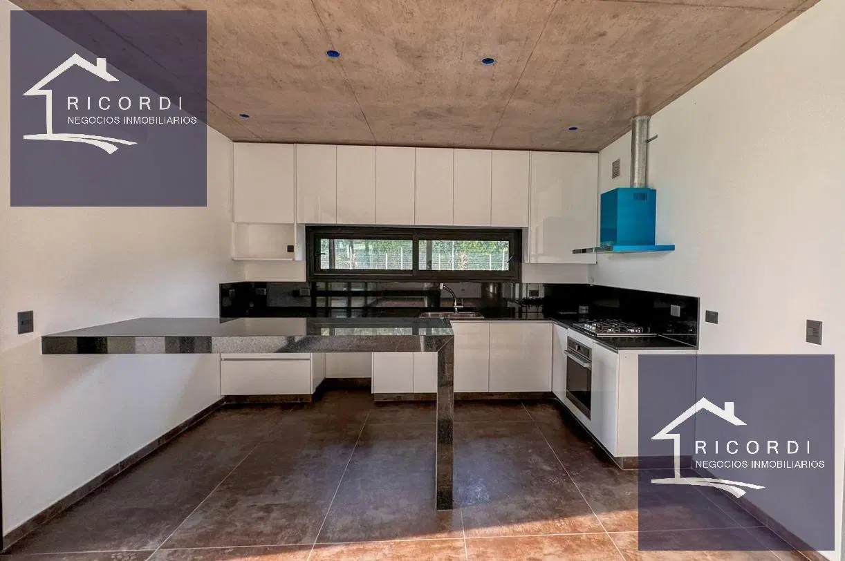 VENTA CASA DE 4 DORMITORIOS BARRIO CERRADO ALTOS DE CAMPO GRANDE 5