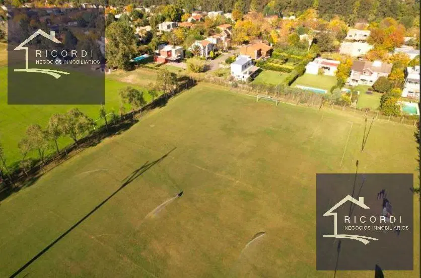 VENTA LOTE CENTRAL 887 m2 ALTOS DE CAMPO GRANDE 3