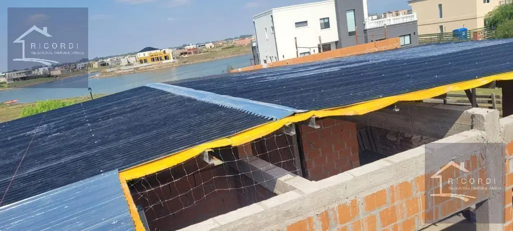 Casa en venta a terminar San Sebastián Área 8 5