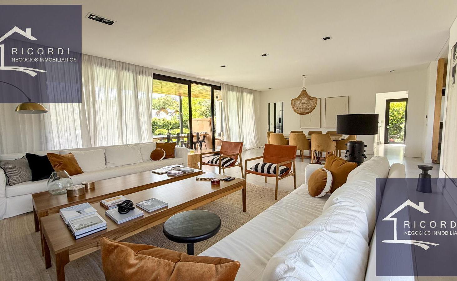 Foto de Venta - Inmejorable Casa de 4 dormitorios en Altos de Campo Grande, imagen 4