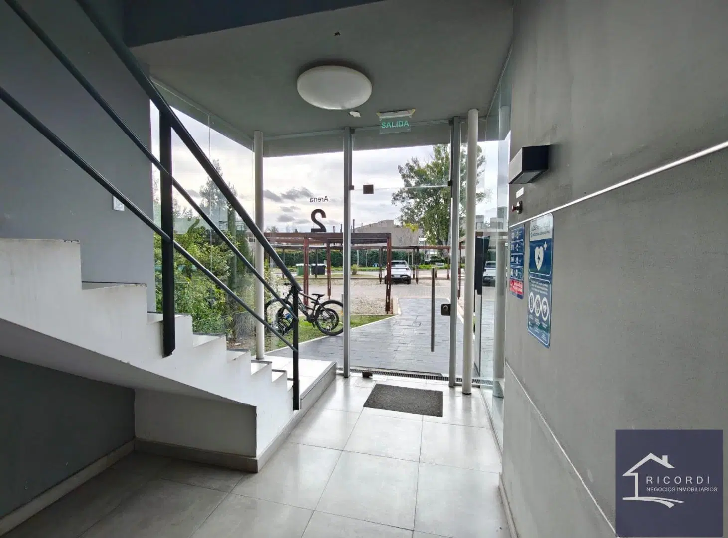 Dpto VENTA 4 Amb Lagoon Pilar vista laguna terraza 2