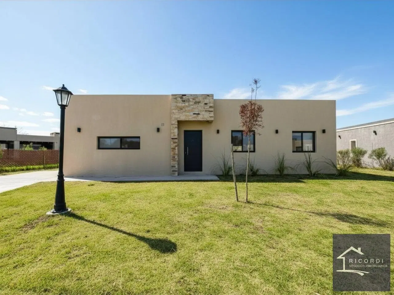 Casa VENTA 4 Amb San Ramon Pilar de Este 2