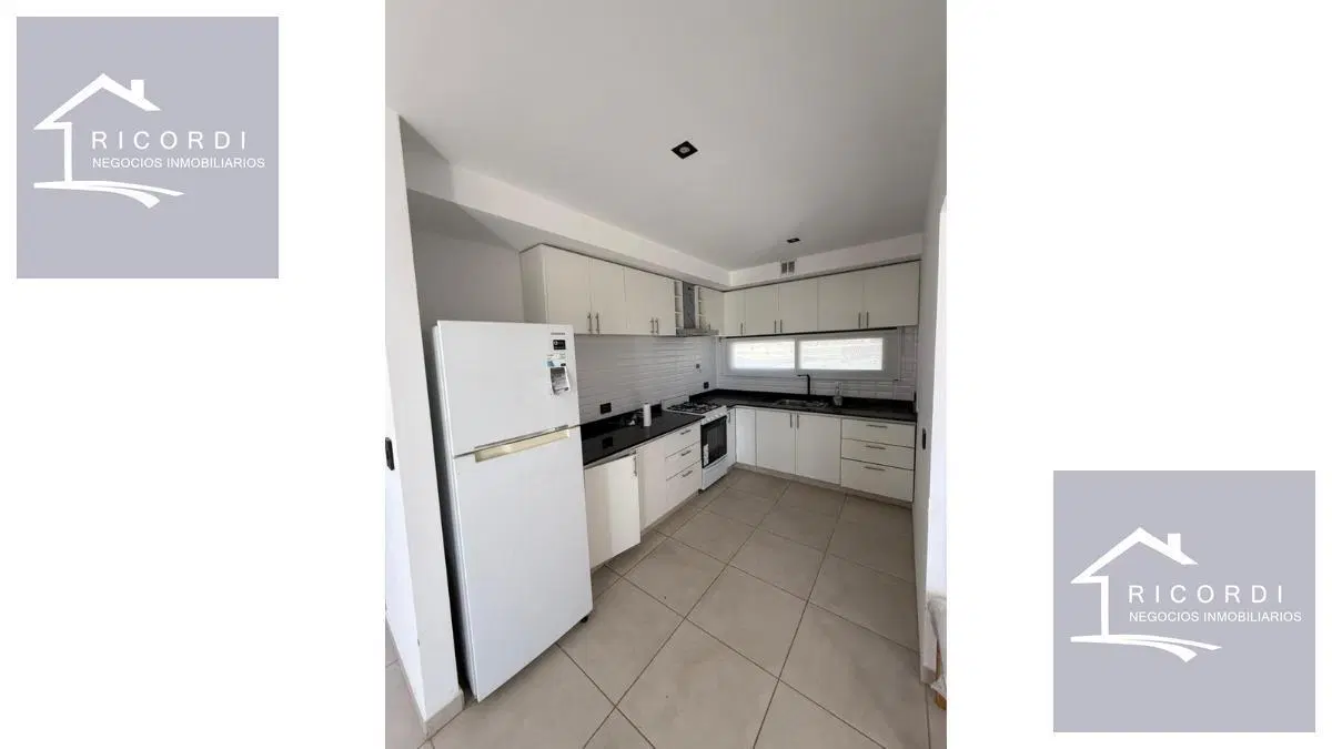 Casa en venta en Barrio Privado Santa Elisa, Pilar del Este. 5