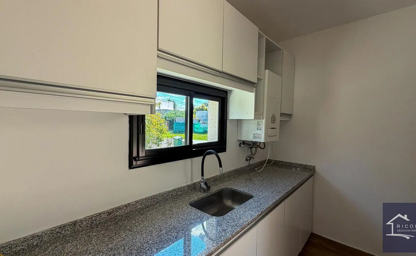 Venta - Casa Altos de Campo Grande - Pilar 5