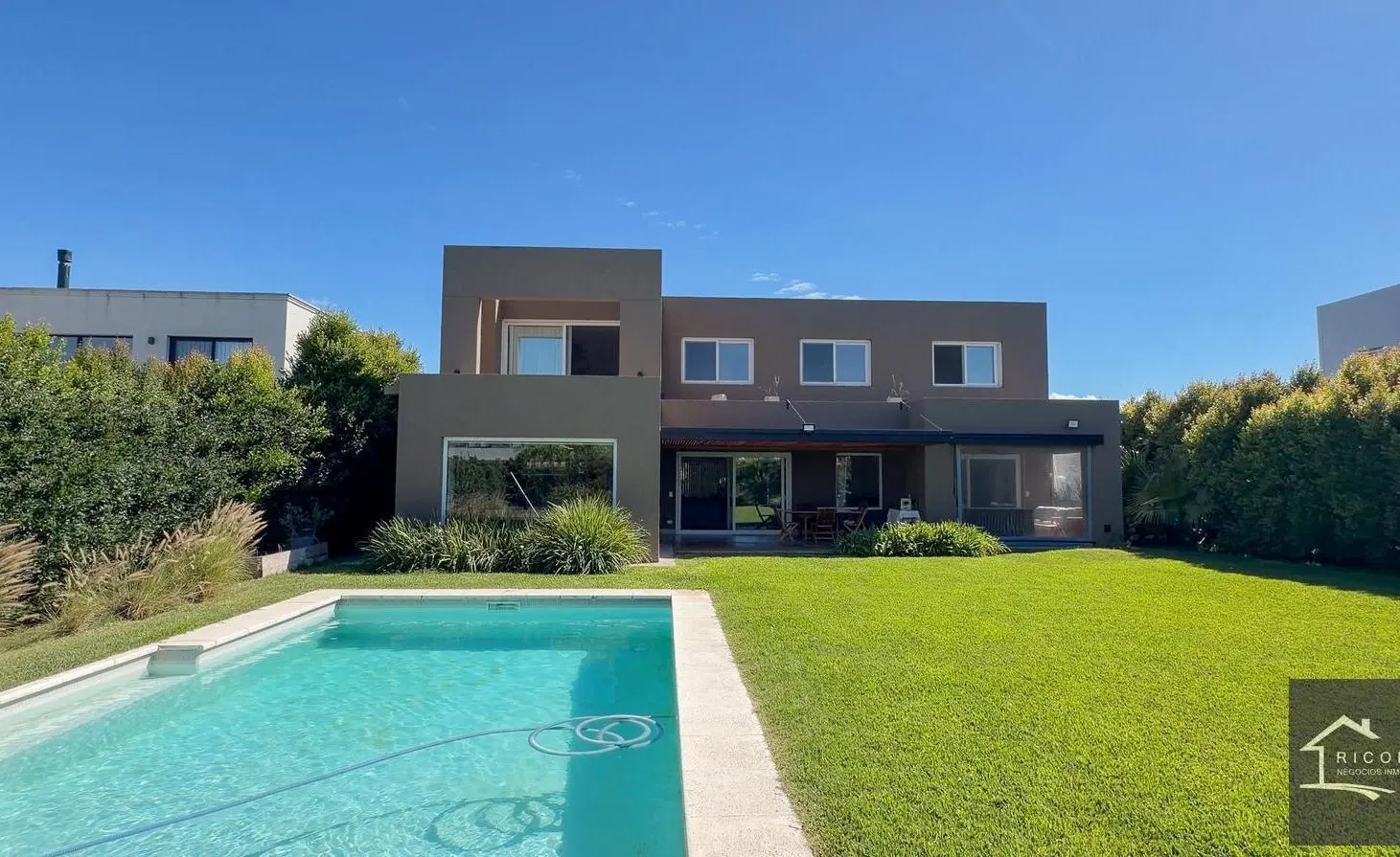 Venta - Casa en Altos de Campo Grande / Pilar 3