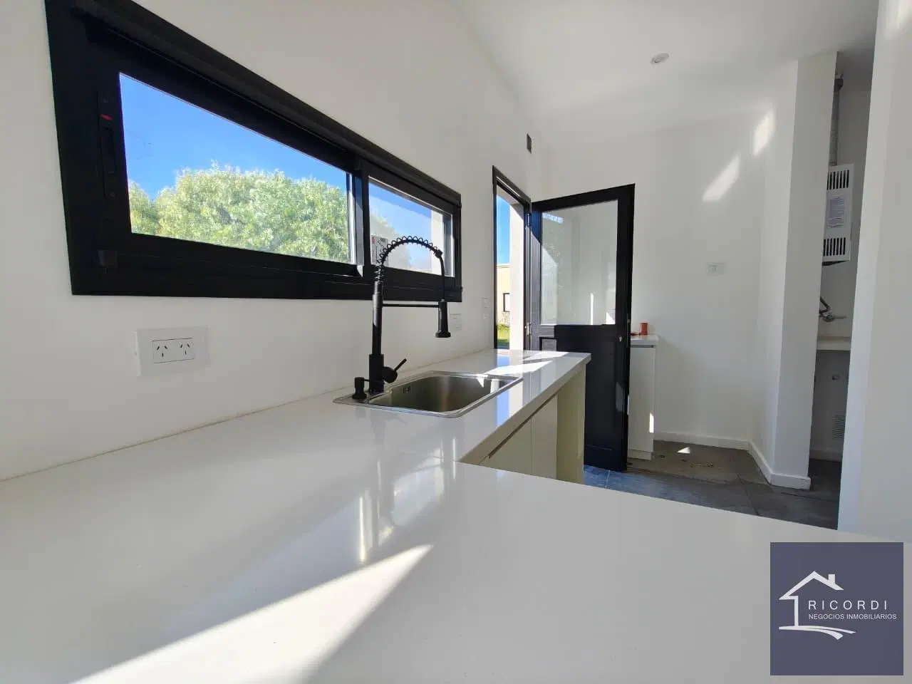 Casa VENTA 4 Amb. en San Ramon a Estrenar 2