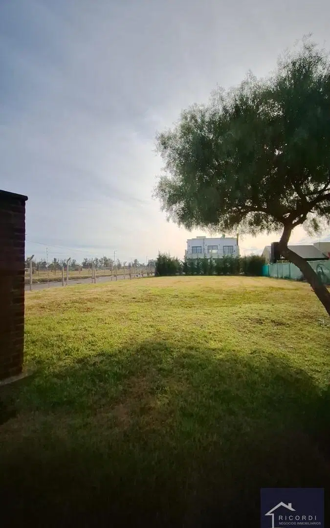 Terreno en Santa Emilia 3