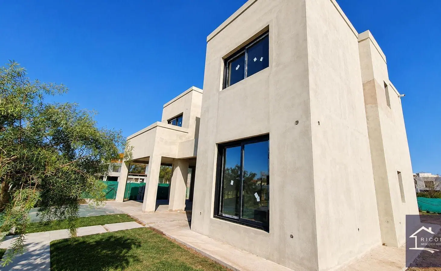 Casa en Village Plaza 3