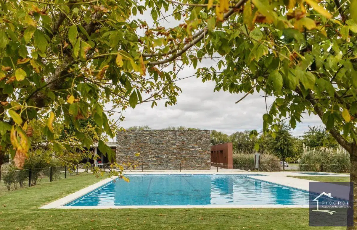 Lote en Barrio San Sebastián Área 8 4