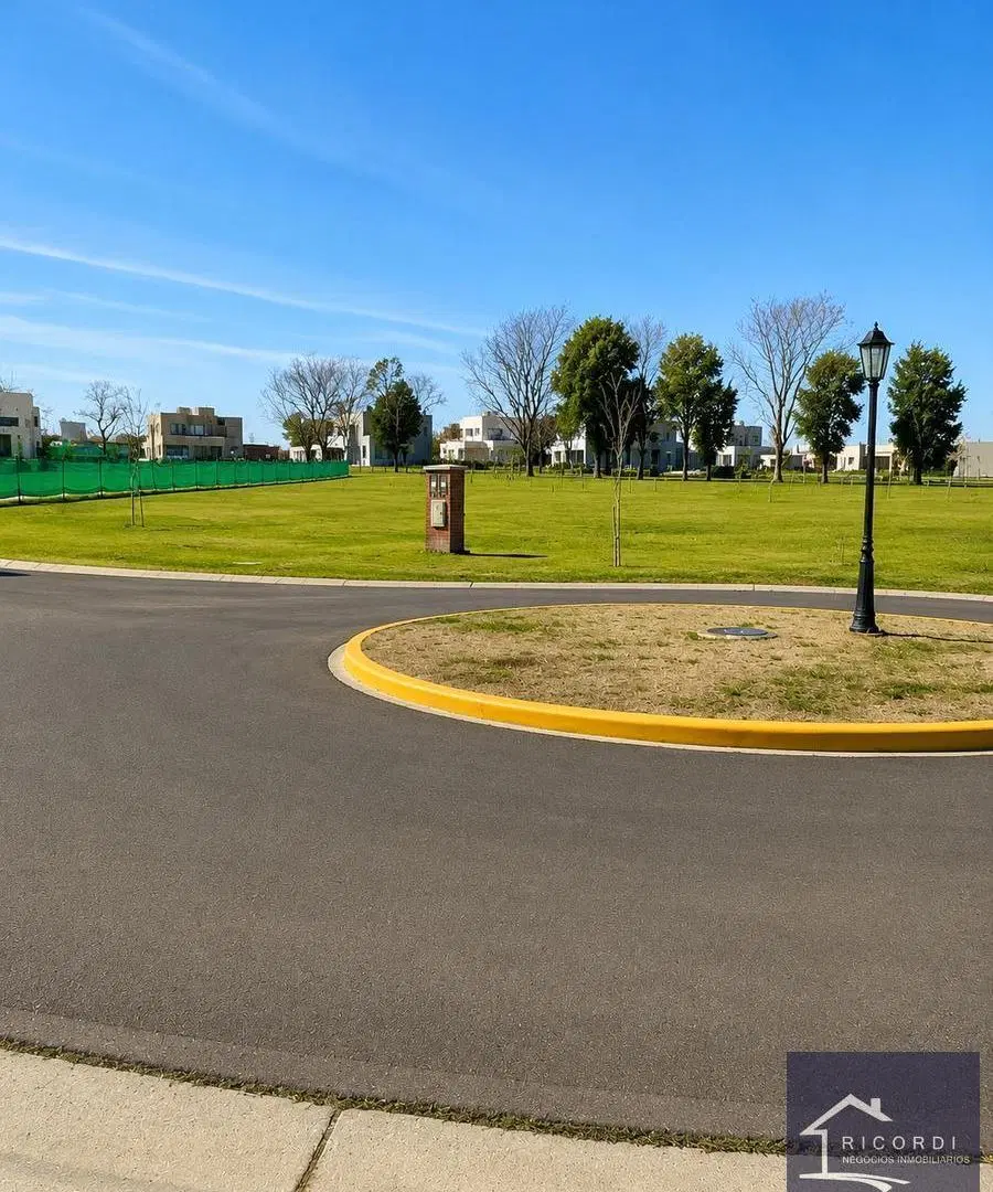 Terreno en Santa Lucia 8