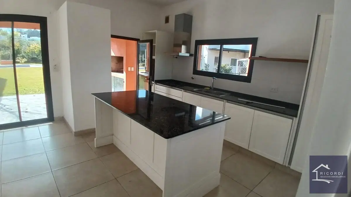 Venta | Casa estilo mexicano en Altos de Campo Grande | 8