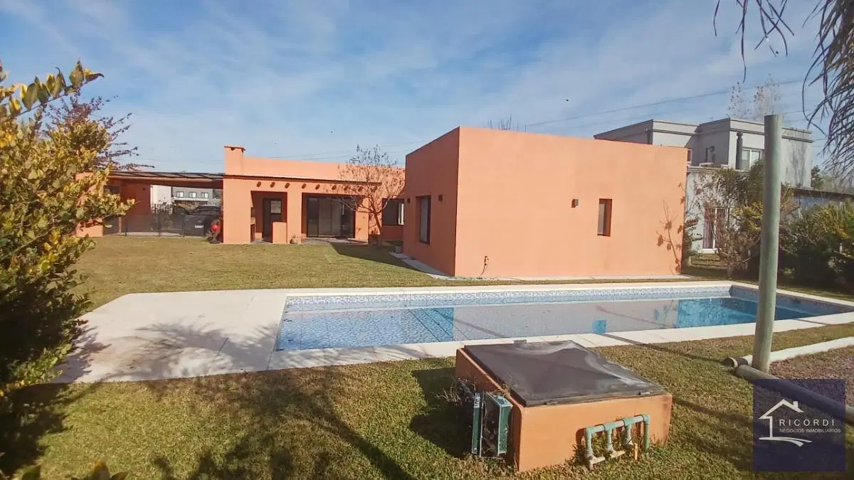 Venta | Casa estilo mexicano en Altos de Campo Grande | 5